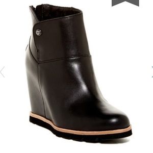 Ugg Amal Wedge Booties